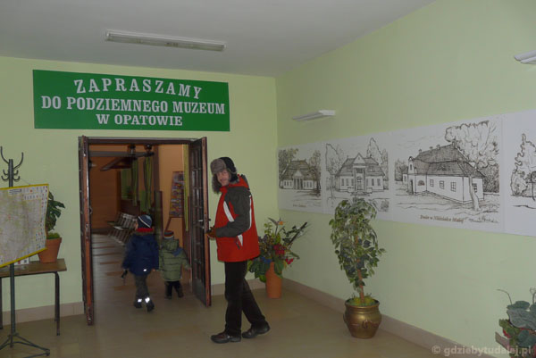 Podziemna Trasa Turystyczna w Opatowie - wejście.