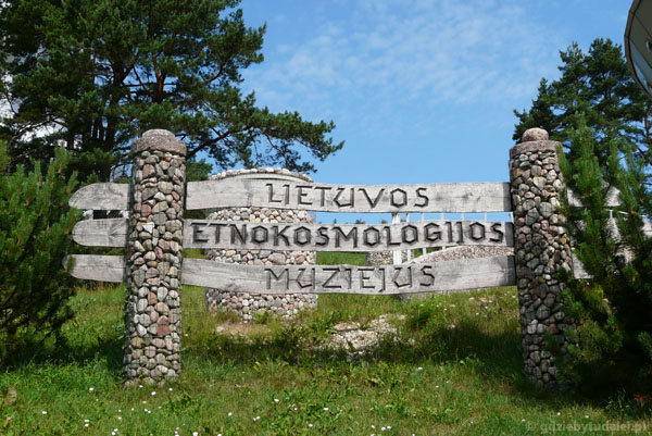 Muzeum Etnokosmologiczne k. Malatów.
