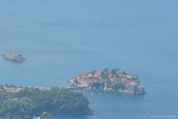 Jeszcze jedno spojrzenie na wyspę Sveti Stefan.