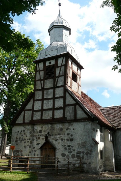Kościół w Tychowie, murowano-szachulcowy, XV w.