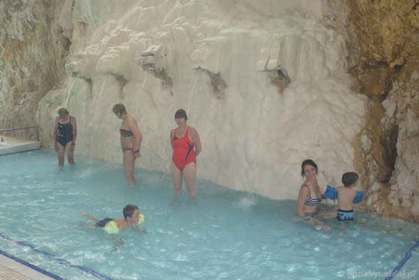Kąpielisko w naturalnej jaskini krasowej, Miszkolc Tapolca.