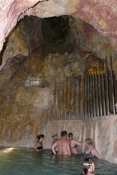 Kąpielisko w naturalnej jaskini krasowej, Miszkolc Tapolca.