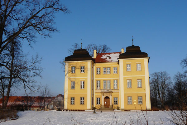 Pałac w Łomnicy (XVIII).