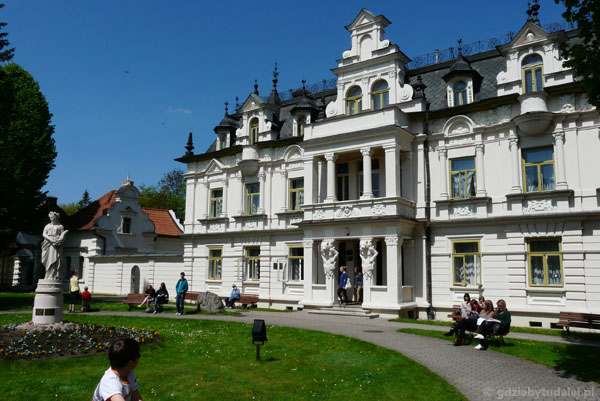 Eklektyczny (XIX-XX) Pałac Bucholtzów w Supraślu.