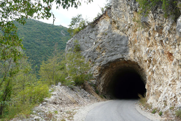 Czarnogórskie tunele.