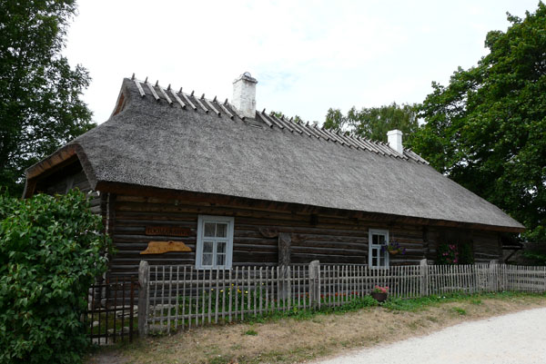 Dawne rybackie domy w Altja.