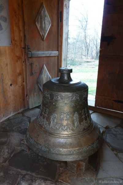 Dzwon cerkiewny odkopany w 2006 r.