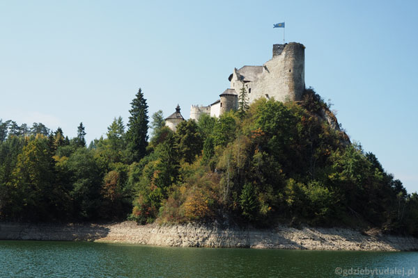 Zamek Niedzicki (XIV w.) w pełnej krasie.