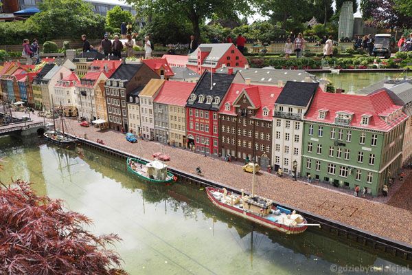 Kopenhaski Nyhavn zbudowany z lego