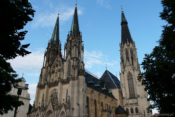 Katedra św. Wacława, pocz. XII w., przeb. ostatnio w XIX w.
